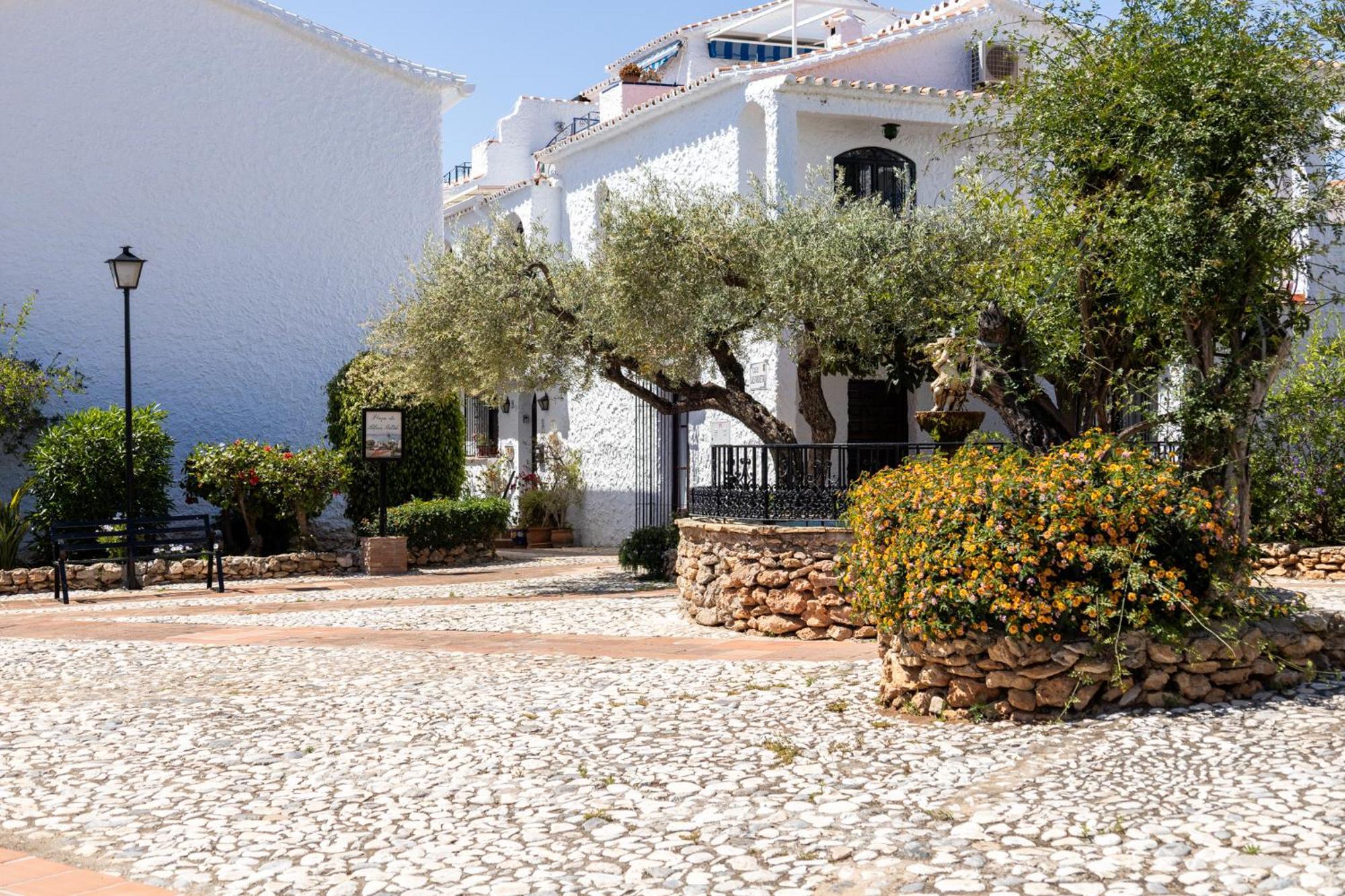 Capistrano Village, 1 Bedroom + Free Wi-Fi Nerja Eksteriør bilde