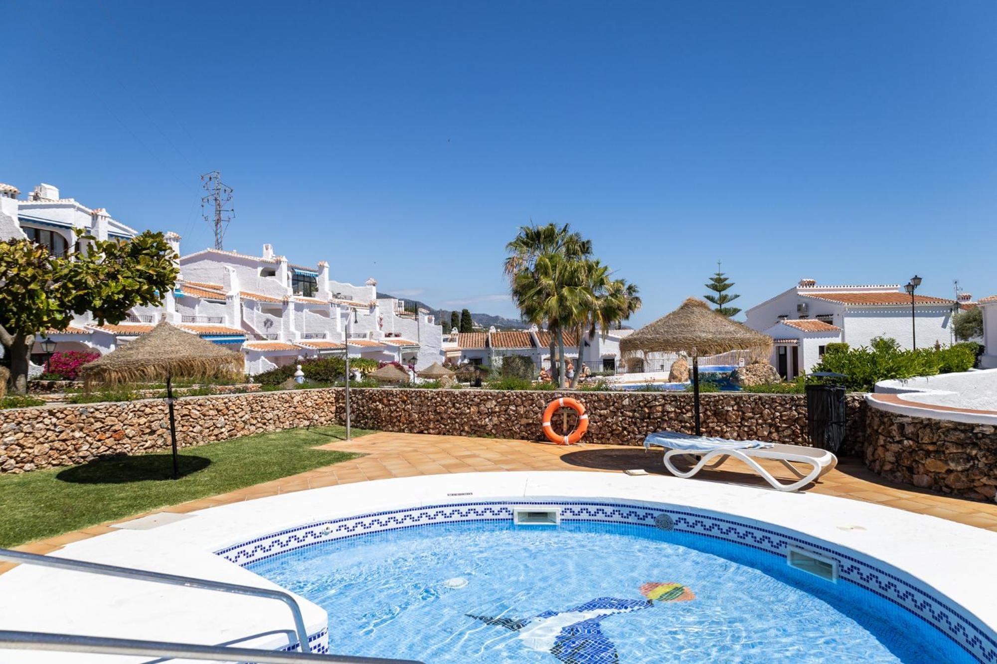 Capistrano Village, 1 Bedroom + Free Wi-Fi Nerja Eksteriør bilde