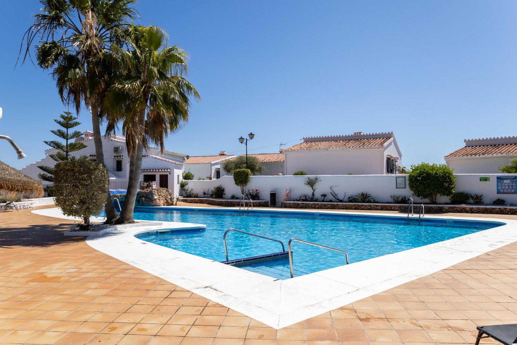 Capistrano Village, 1 Bedroom + Free Wi-Fi Nerja Eksteriør bilde